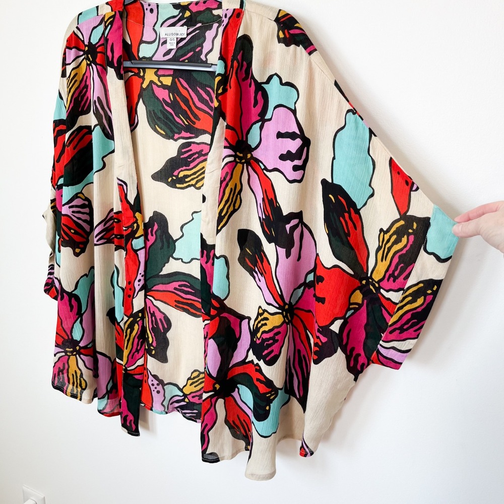 Evereve Allison‎ Joy Tropical Floral Kimono Top One Size